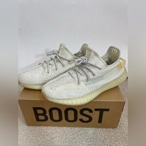Adidas Yeezy Boost 350 V2 “Light” Sneakers Men’s 11 w/ Box